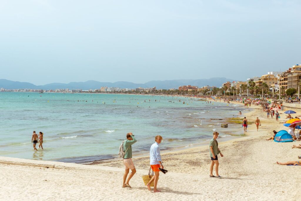 La magia de Palma de Mallorca 5 Planes en pareja para fortalecer la intimidad lejos de las multitudes (c) pexels.com